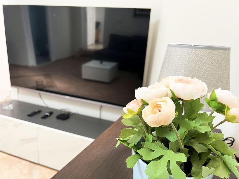 Eva'S Villas 2室温馨庭院拥有私家停车位 Glyka Nera Eksteriør billede