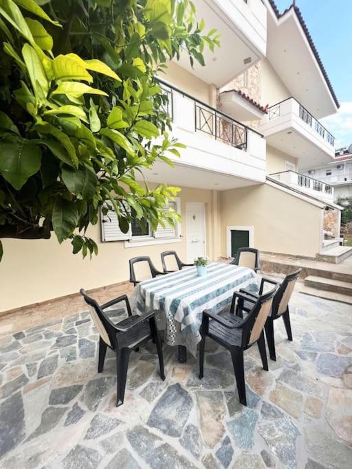 Eva'S Villas 2室温馨庭院拥有私家停车位 Glyka Nera Eksteriør billede